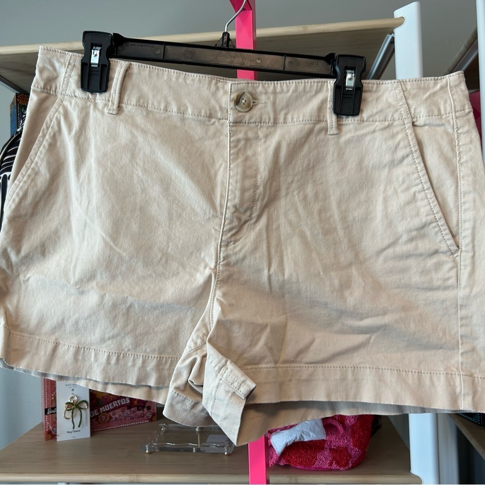 Loft Women's Tan Shorts size 12 EUC